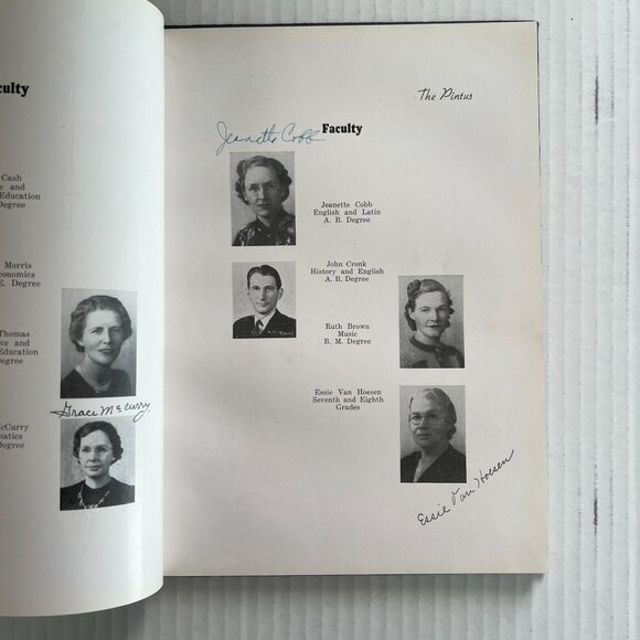 Hardcover 1943 The Pintus Veedersburg Indiana High School Yearbook signatures - Picture 4 of 5